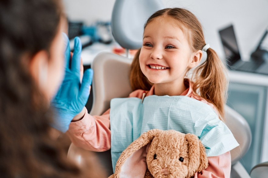 Dentysta dla dziecka: Aspekty opieki stomatologicznej dla najmłodszych